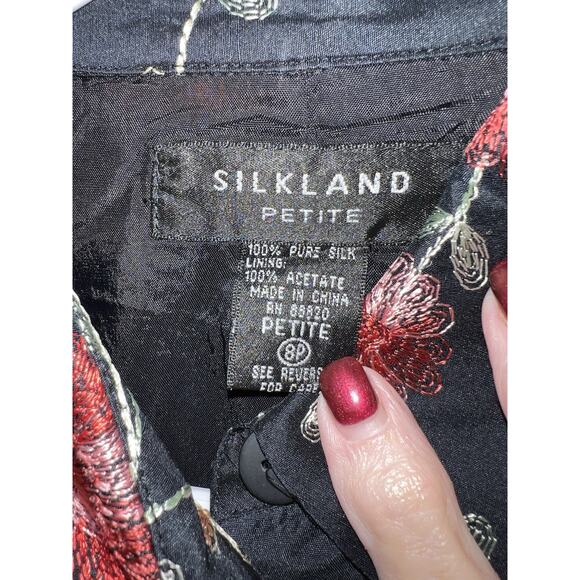 Silkland Black Floral Embroidered Silk Button Up Blouse Sz 8 Petite - Picture 3 of 5